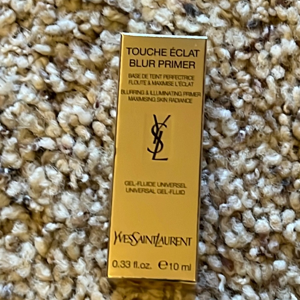 Yves Saint Laurent Touche Eclat Blur Primer